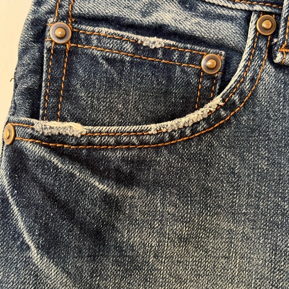 Free People frayed hem distressed button fly shorts size 26 - Picture 5 of 6